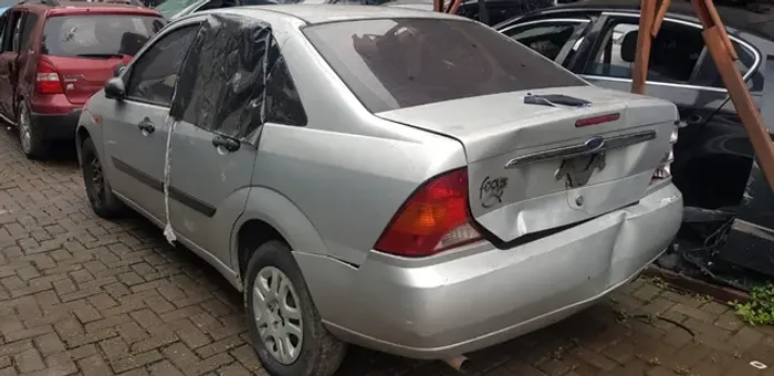 Sucata Focus 2.0L FC - 2001 manual - retirada de peças