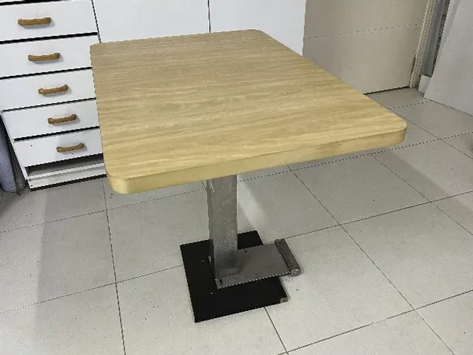 Pé mesa retrátil dobrável inox motor home, barco, trailer - Excelente estado!