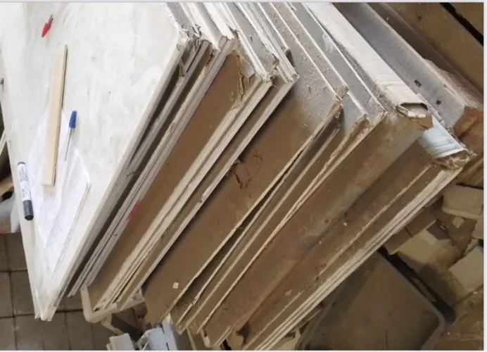 70 un Placa de gesso dry wall