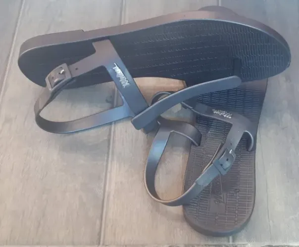 melissa sun ventura metallic
