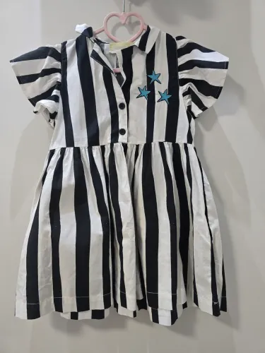 Vestido Infantil Listrado com Estrelas
