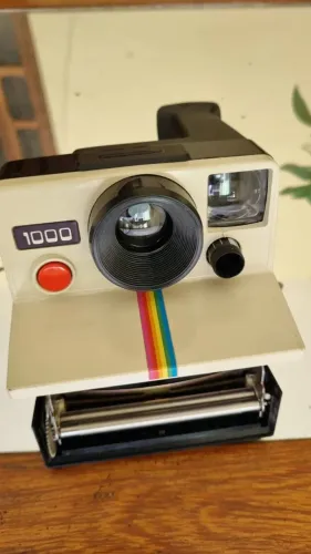 POLAROID LAND 1000 - ano 1977 sem marcas de uso