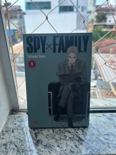 Spy x Family Vol. 1 - Tatsuya Endo