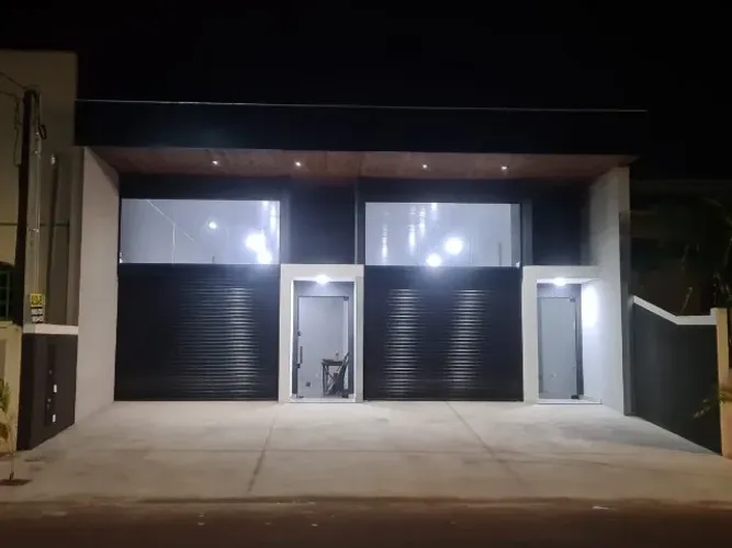 Sala Comercial - 150 m2 Cristiano Kussmaul