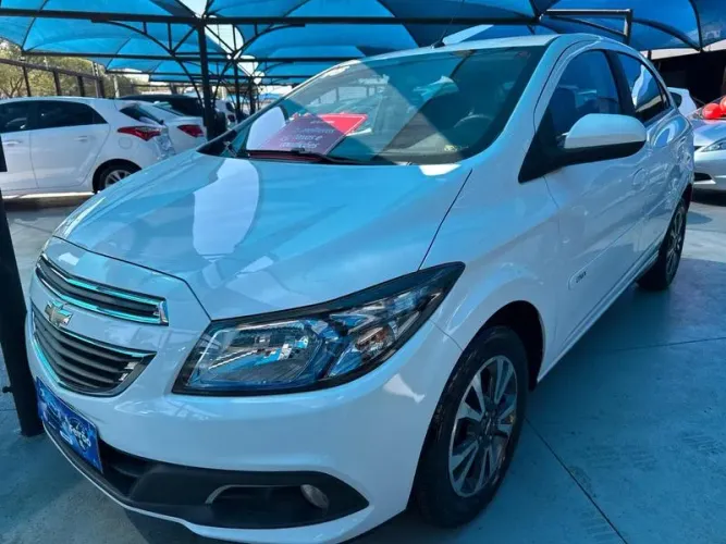Chevrolet Onix Hatch LTZ 1.4 8V Flex Mec. 4P 2018