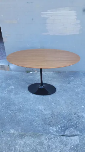 Fabricamos base saarinen tulipa + tampo oval 1.60x0.90 mdf Freijó 
