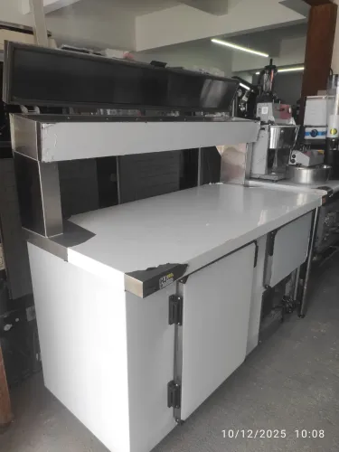 Bh balcão condimentador 1.5M refrigerado