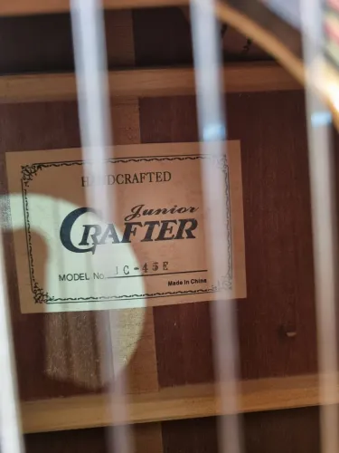 Violão crafter nylon  tampo maciço