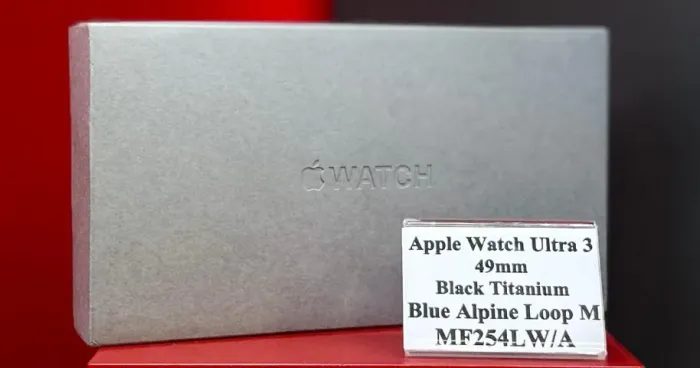 Apple Watch Ultra 3 49mm - Black Titanium / Alpine Loop Light Blue - Produto Novo com Gara