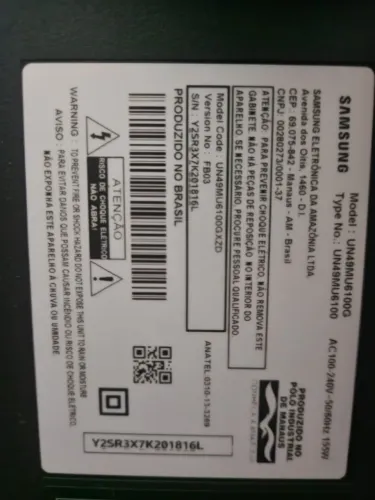 TV SAMSUNG PLASMA 43'' Esta com a tela quebrada, ideal para peças ou para técnico.