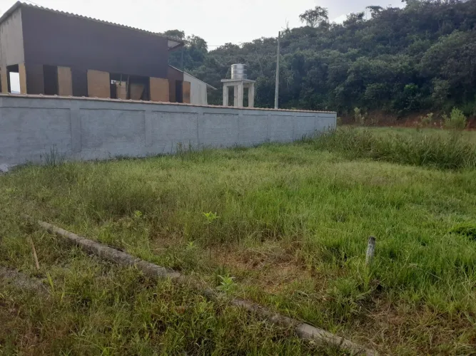 Terreno Localizado na Estrada São Lourenço Loteamento Geraldim Medindo 9x20M