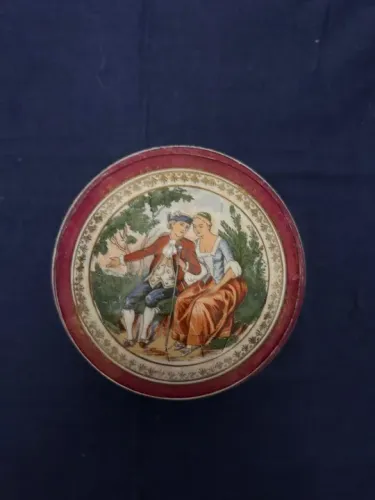 Porta joias de porcelana 