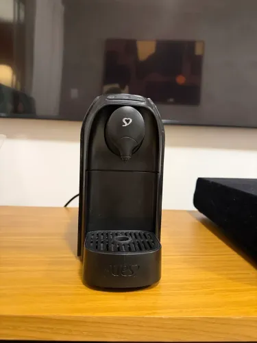 Cafeteira Espresso Passione Preta Automática - TRES 3 Corações