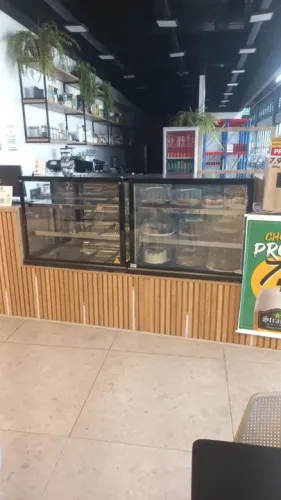 A. Vitrine Refrigerada diversos modelos