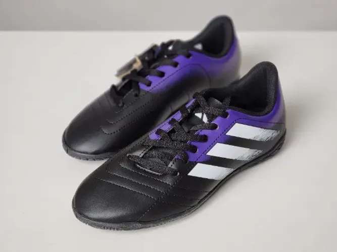 Chuteira / Tênis Futsal Infantil Adidas Rabisco - Preto+Roxo