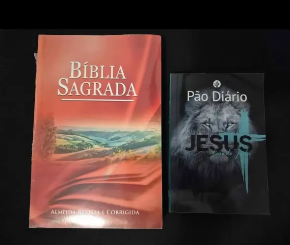 Bíblia Sagrada Almeida - Revista e Corrigida + Pão Diário