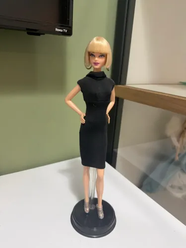 Boneca Barbie collector basics black 09