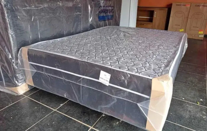 Cama box ..casal