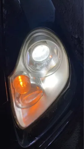 Par de farol Porsche Cayenne 2005 