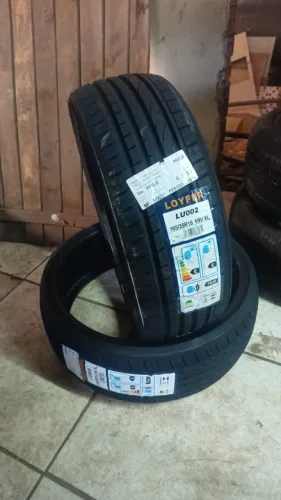 Pneu Loyfer 165/35/18 Novo