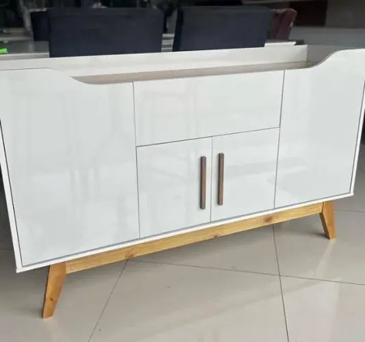 Buffet Simples Off White