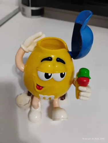 VENDO BONECO M&M SORVETE