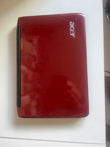 Notebook com DEFEITO, para retirar peças? Não sei o defeito. Dispenso curiosos.