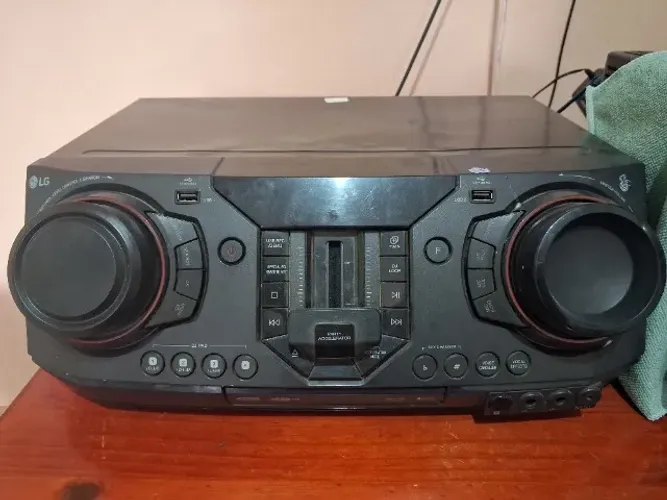 Mini System LG CL87 2350W 220V VEJA DETALHES