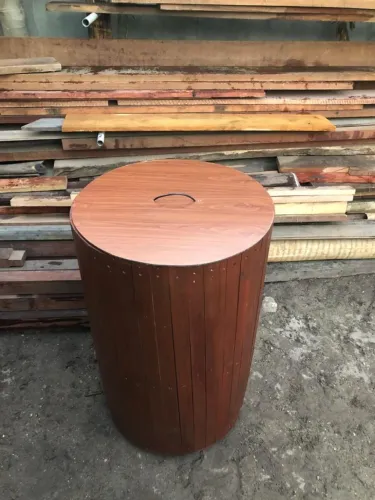 Lixeira Bonita Diferente Madeira Resistente Predio Condomínio 200L