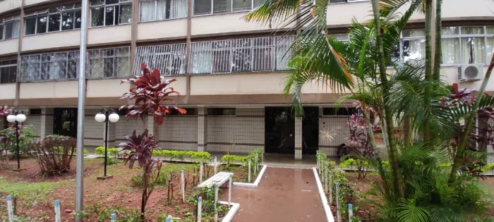 SQN 412 - Apartamento de 2 quartos, vazado, 1º andar