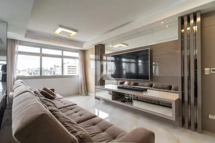 Apartamento com Vista Livre, 2 Suítes, 1 Vaga para locação, 152 m² Batel Curitiba/PR -