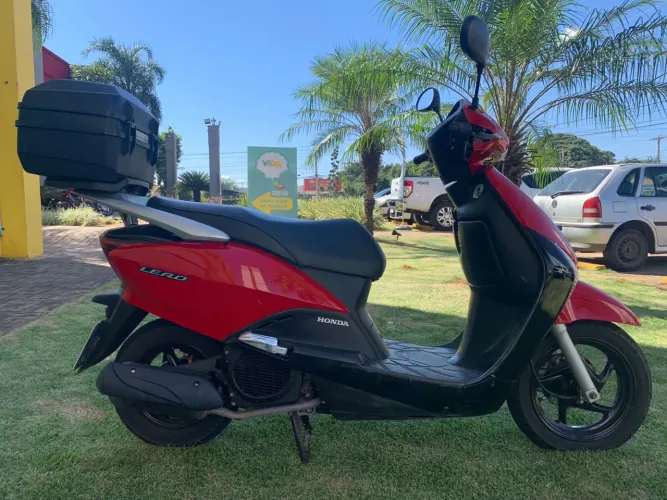 Lead 110 moto automática