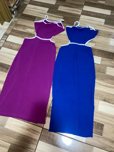 Vendo 2 vestidos tam único novos 