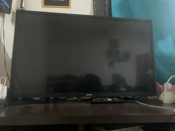 Tv Samsung 32 smart pra retirada de peça