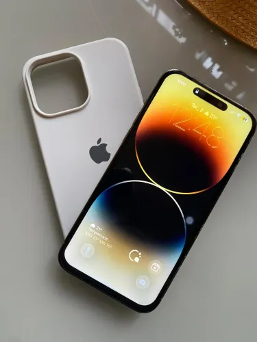Troco 14 pro max por outro iPhone