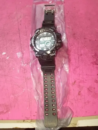 Relógio masculino esportivo da marca Shok*novo*!