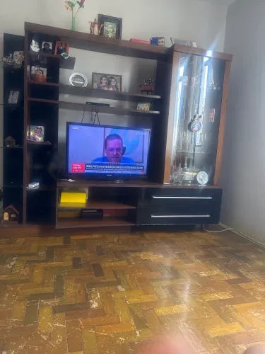 Vendo linda estante