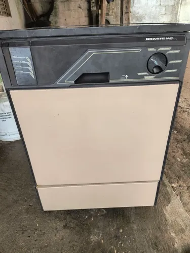 Máquina lavadora de louça Brastemp mundial.