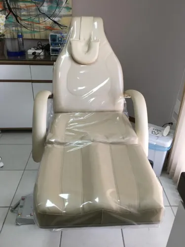 Poltrona elétrica marca Bleymed