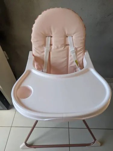 Cadeira de alimentação infantil - semi nova