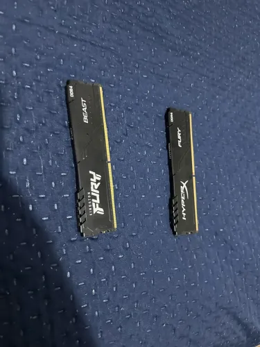 2 memórias RAM FURY 2666