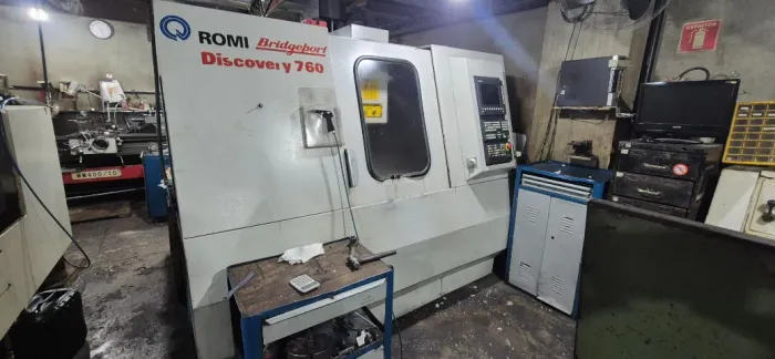 Centro de Usinagem Marca: Romi Modelo: Romi Discovery 760