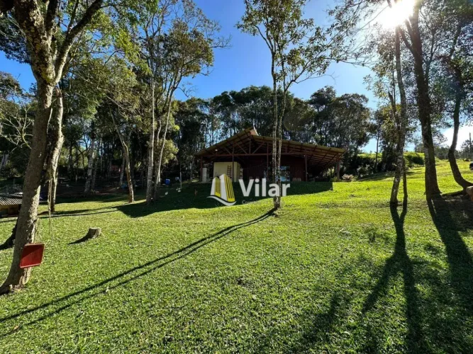 Chácara com 3 dormitórios à venda, 5000 m² por R$ 649.900,00 - Santa Helena 3 - Piraquara/