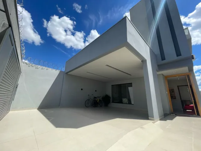 Casa de 4 quartos no Todos os Santos