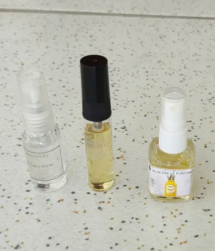 Perfume Árabes Shiyaaka Snow Khadlaj / Spectre Ghost French Avenue / Bidaya Maktub Gold