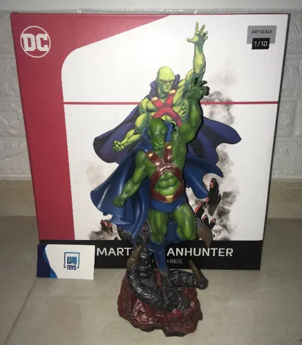 ESTATUETA MARTIAN MANHUNTER DC IRON STUDIOS 1/10