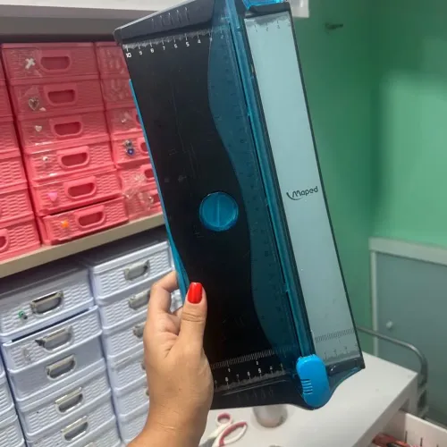 Refiladora de papel A4