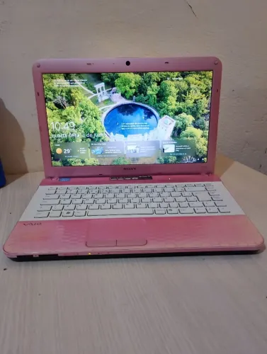 Vendo notebook Sony vaio / Core i3 / SSD240GB / 6GB ram / Formatado e revisado 