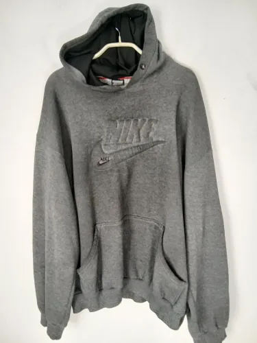 MOLETOM NIKE GG COM A LOGO EM ALTO RELEVO ,LINDO ,PRATICAMENTE NOVO 