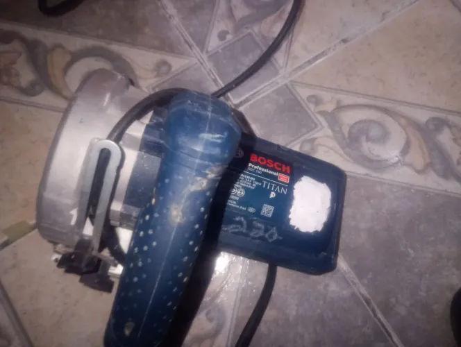 Vendo uma makita da marca Bosch